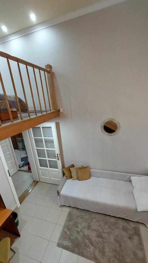 Family Apartman Gyula Ngoại thất bức ảnh