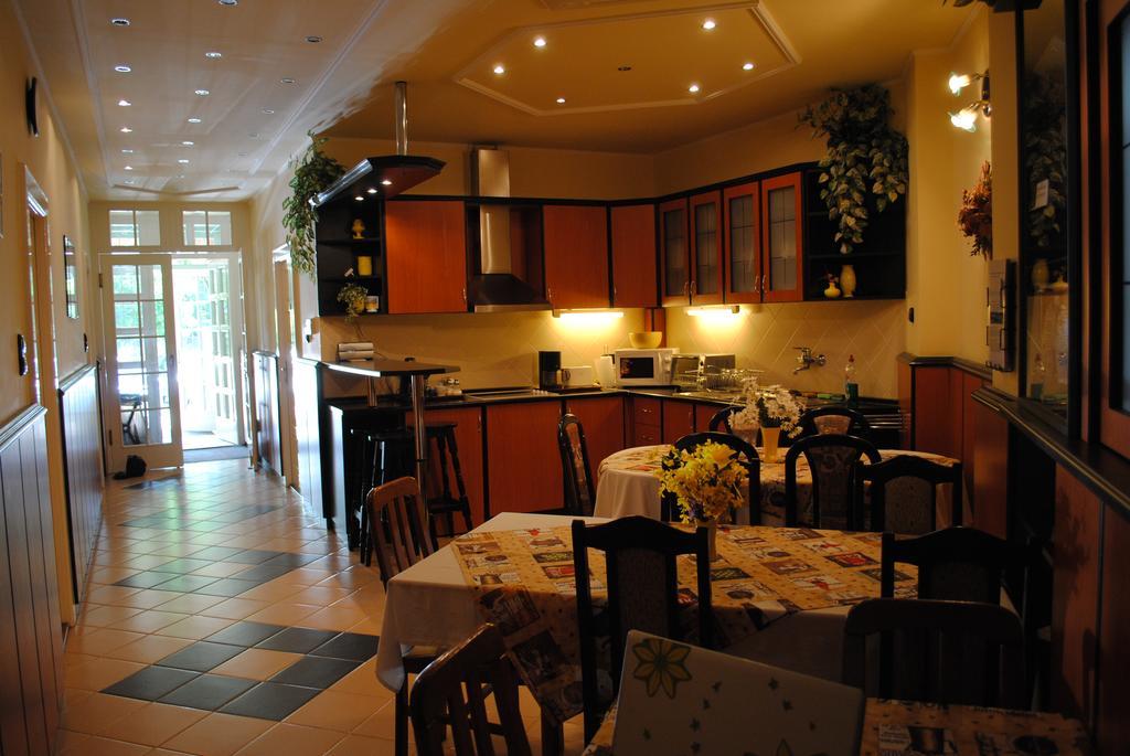 Family Apartman Gyula Ngoại thất bức ảnh